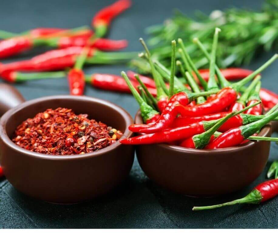 Konzumace chilli papriček zvyšuje tělesnou teplotu, čímž stoupá i hodnota BMR.