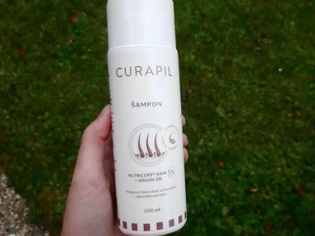 Šampon na podporu růstu vlasů