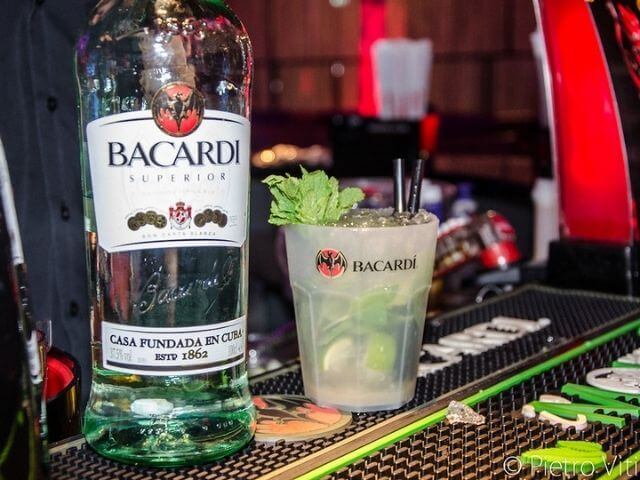 Osvěžující drink s Bacardi rumem