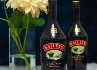 Baileys likér - složení a recept na domácí Bailyes likér